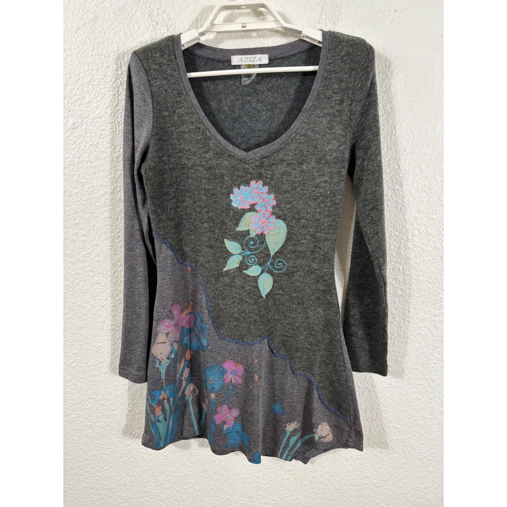 Aziza Tunic Top Womens Medium‎ Gray Floral Patchwork Mixed Media V-Neck